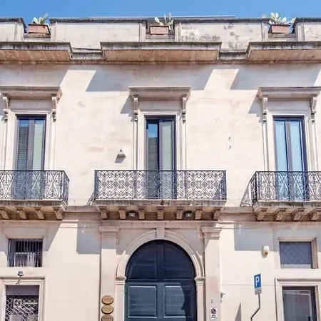Casa Vacanze De Mari Lecce Exterior foto